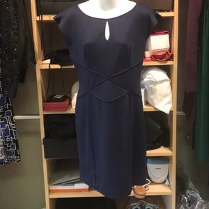 LAUNDRY BY SHELLI SEGAL Navy Keyhole Dress